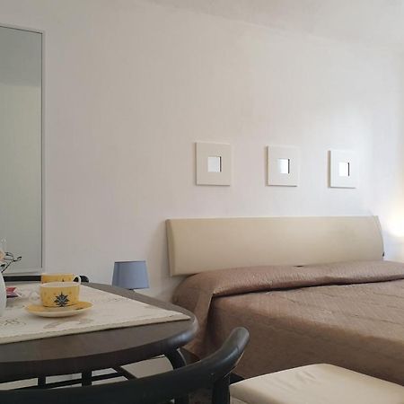 La Pomelia Apartment Palermo Luaran gambar